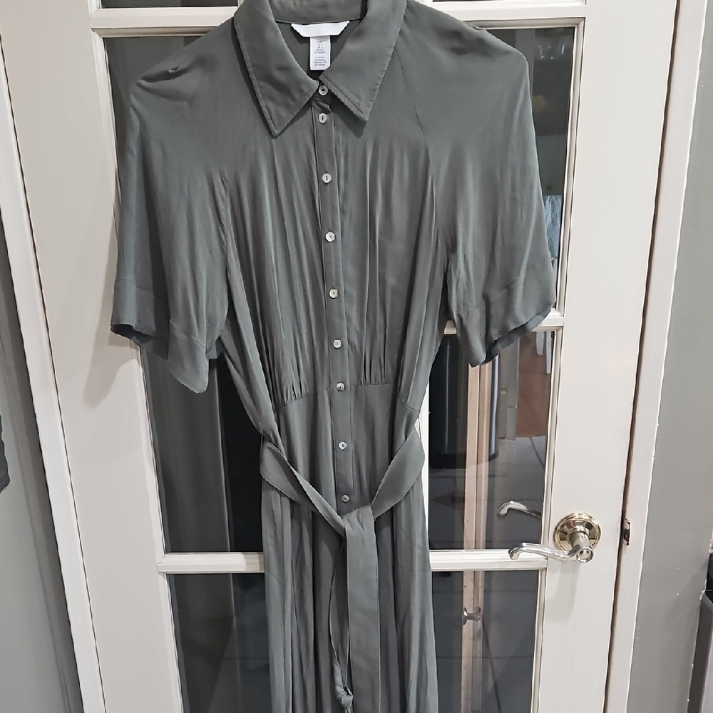 H&M Green Midi Dress Notched Collar Raglan Sleeves